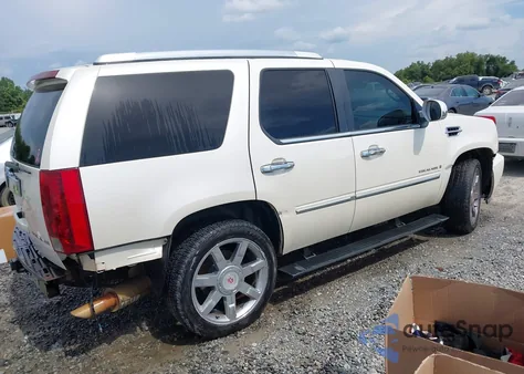 2007 Cadillac Escalade Standard z USA, uszkodzony, nr VIN 1GYFK63867R412691